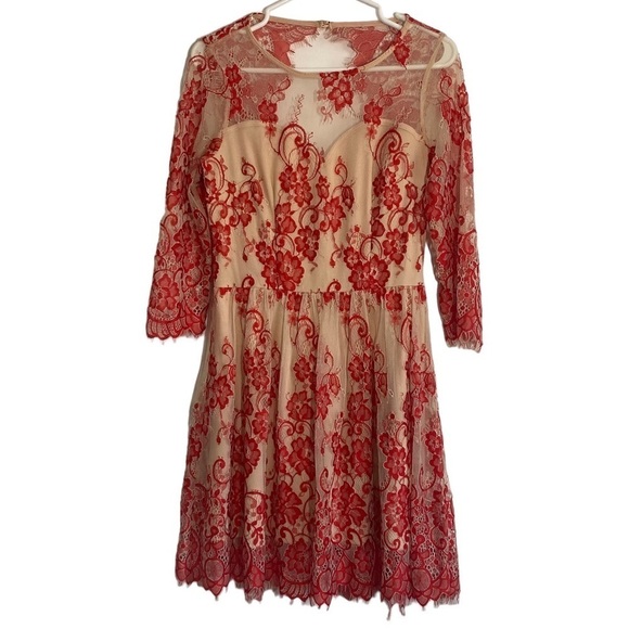 Soieblu Red Sheer Floral Lace Mini Dress 3/4 Sleeves Size Medium - Picture 1 of 11